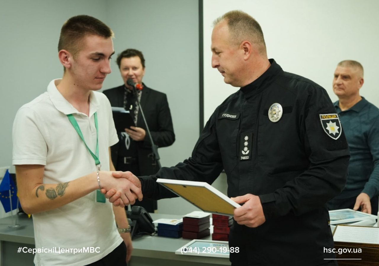 93cb5046-c039-43d6-ba2a-8cf198502510