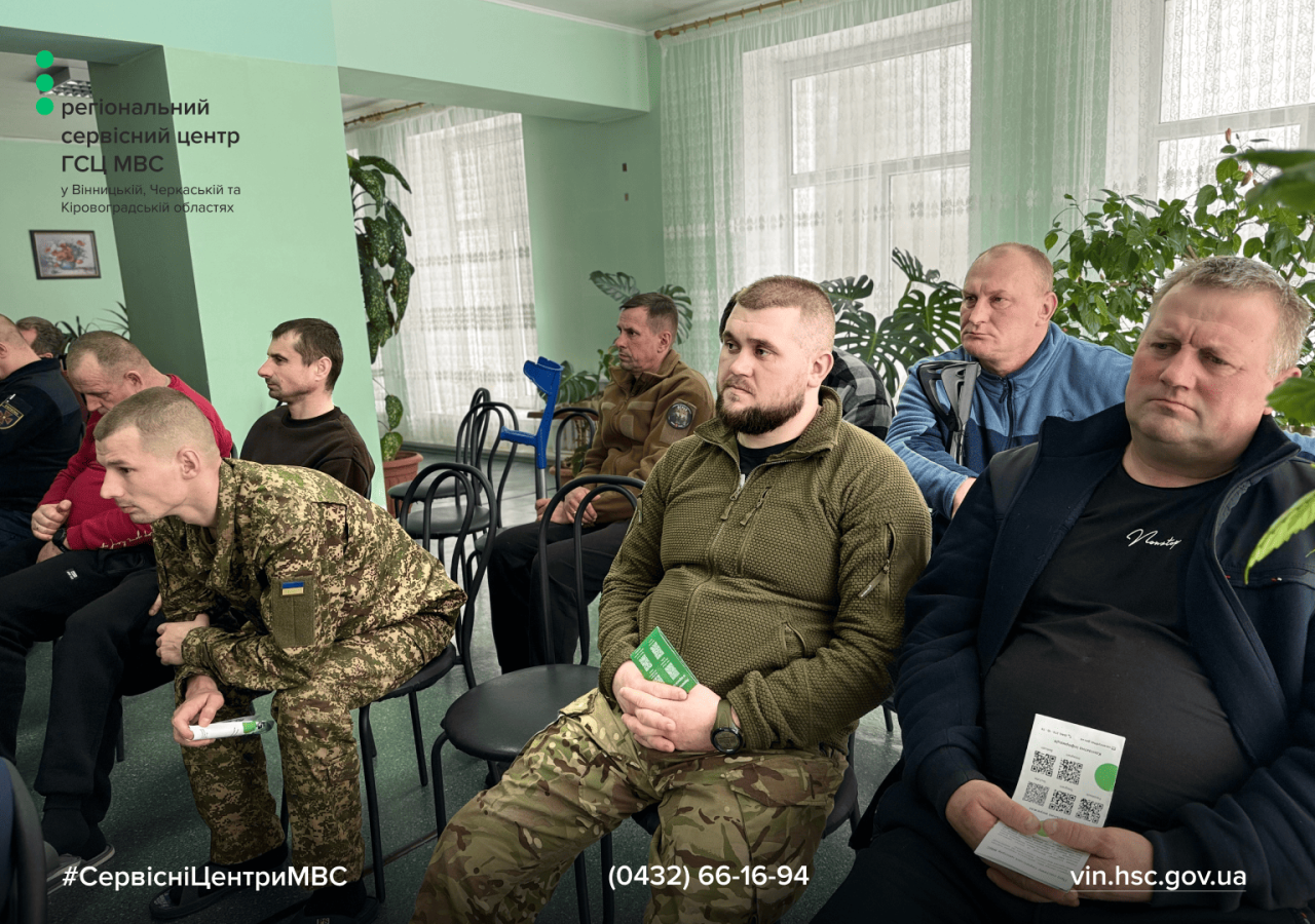 Сайт білий - Лівий верхній кут - чорний логотип (34) (1)