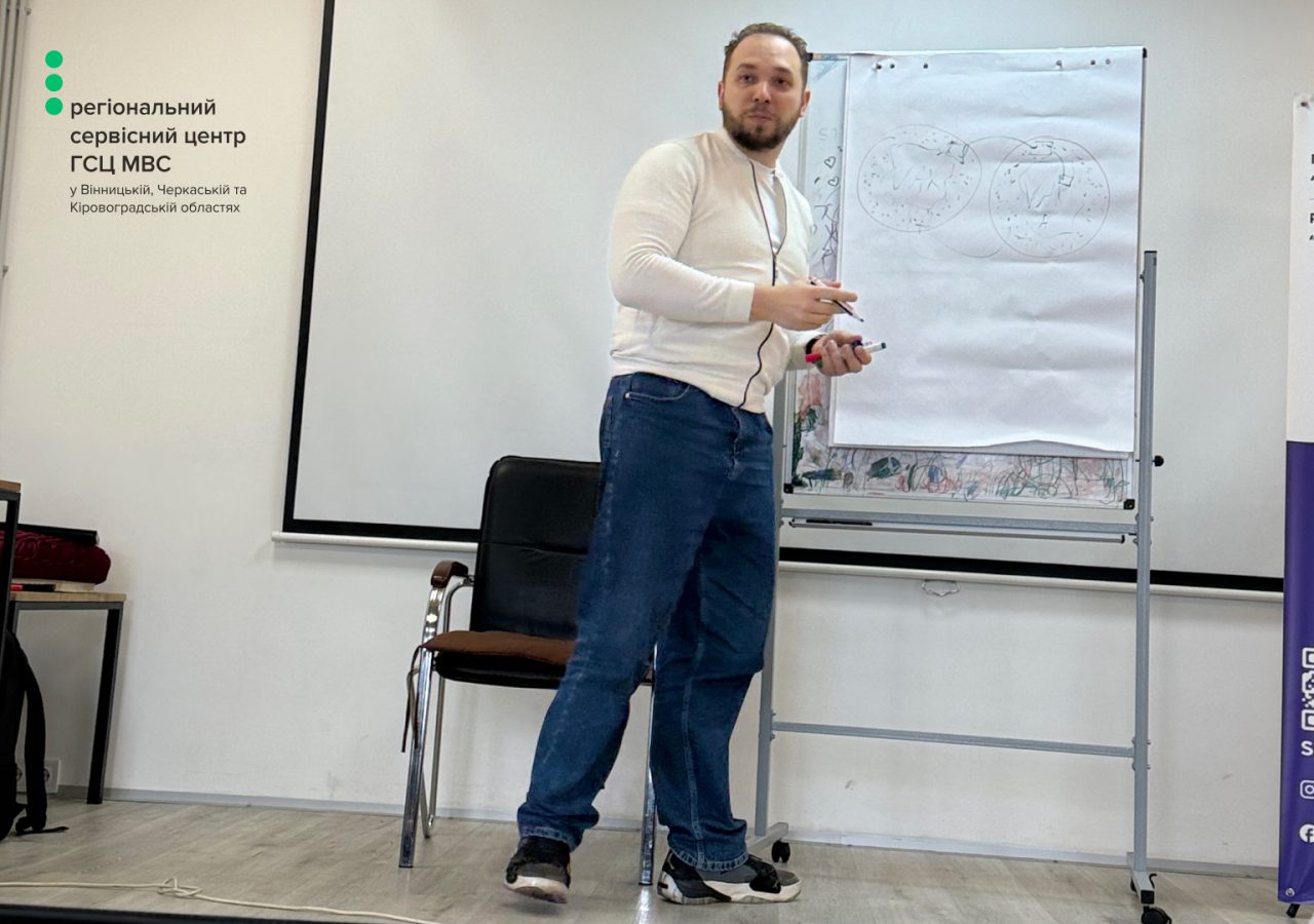 Сайт - Лівий верхній кут - чорний логотип (1)