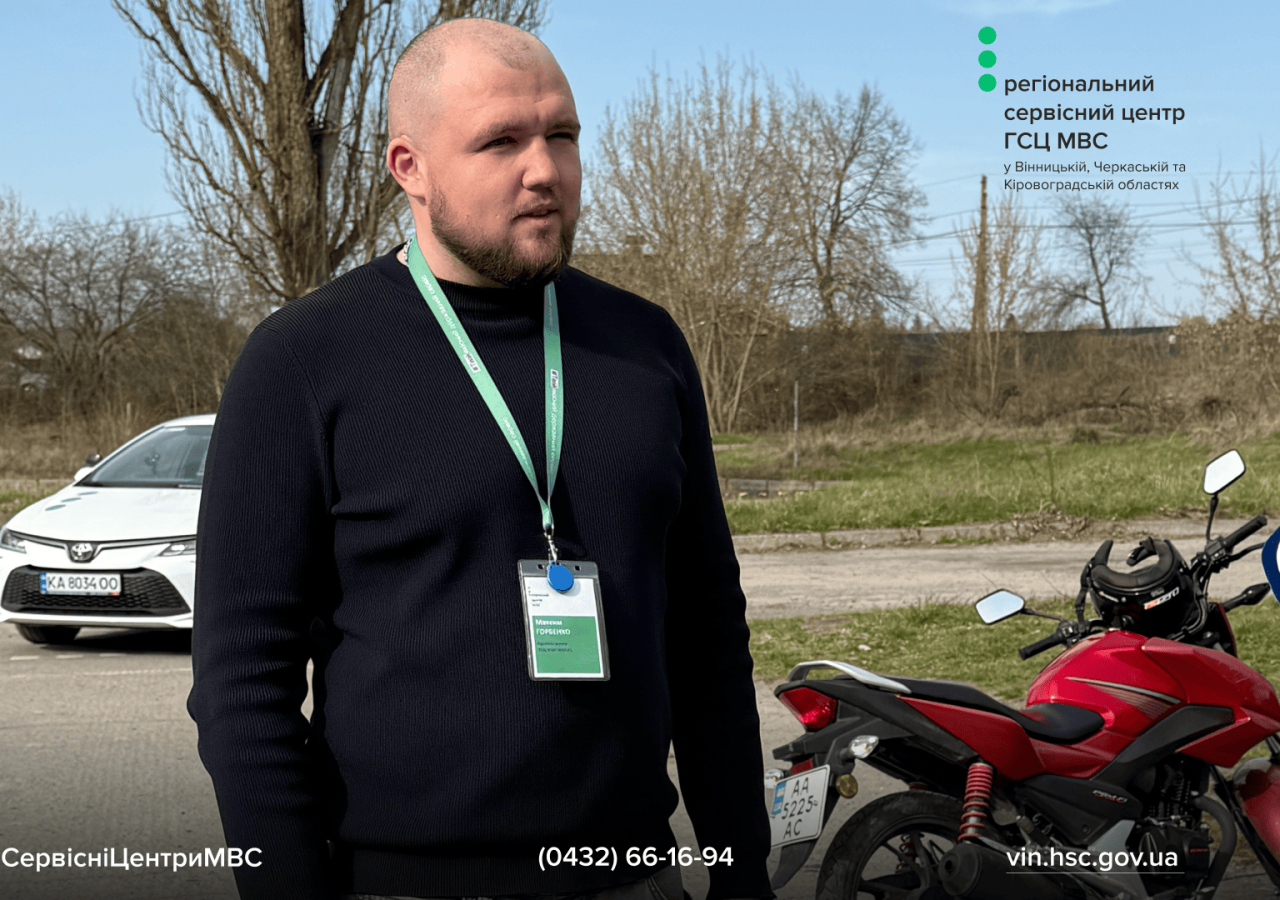 Сайт білий - Правий верхній кут - чорний логотип (27) (1)